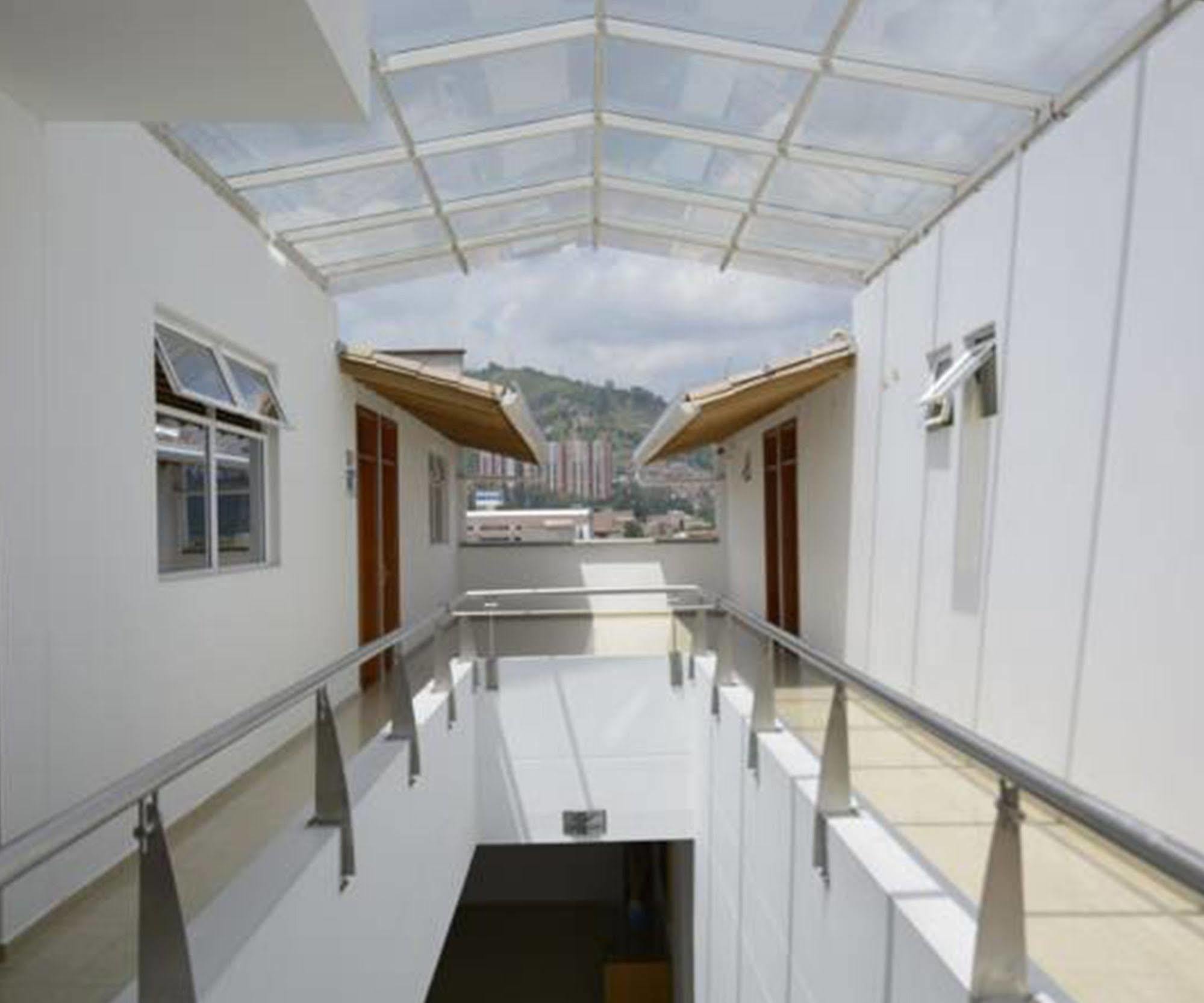Hotel Monarca Itagui Exterior photo